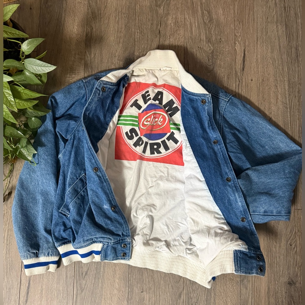 Vintage 80’s Blue Denim Jacket with Team Spirit Logo Sz Medium